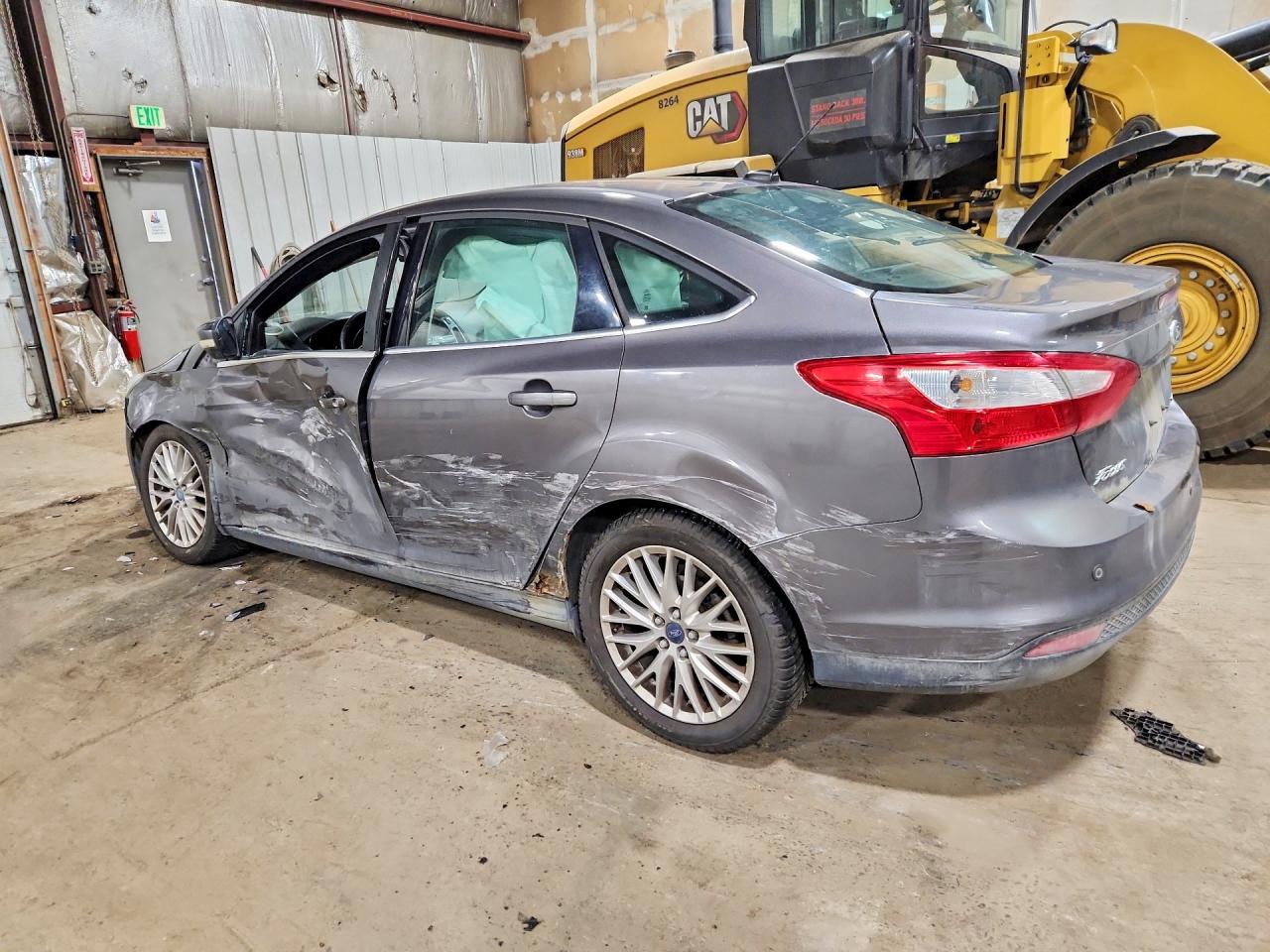 1FAHP3H2XCL297583 · 2012 FORD FOCUS · 2/12