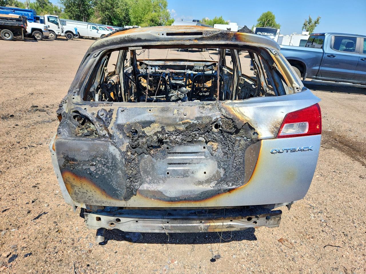 4S4BRCGCXC1295280 · 2012 SUBARU OUTBACK · 6/11