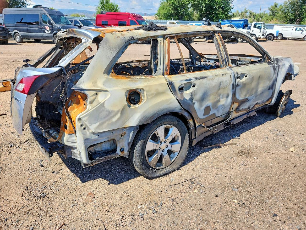4S4BRCGCXC1295280 · 2012 SUBARU OUTBACK · 3/11