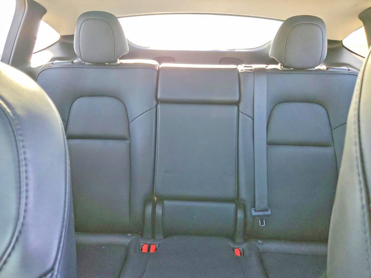 7SAYGDEE1PF890369 · 2023 TESLA MODEL Y · 10/14