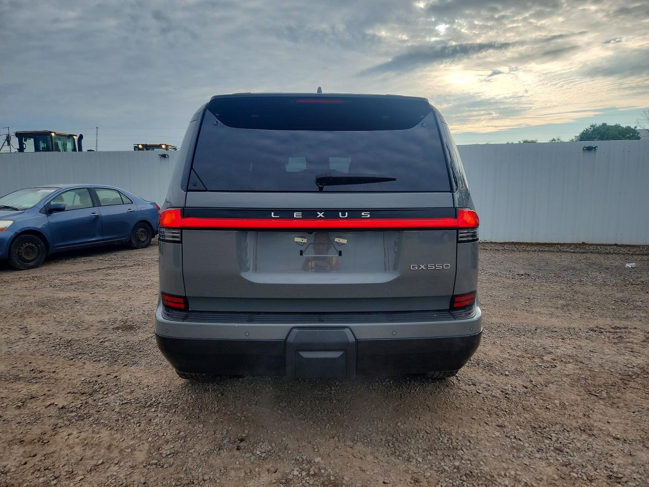 JTJVBCDX8R5017294 · 2024 LEXUS GX 550 · 6/14