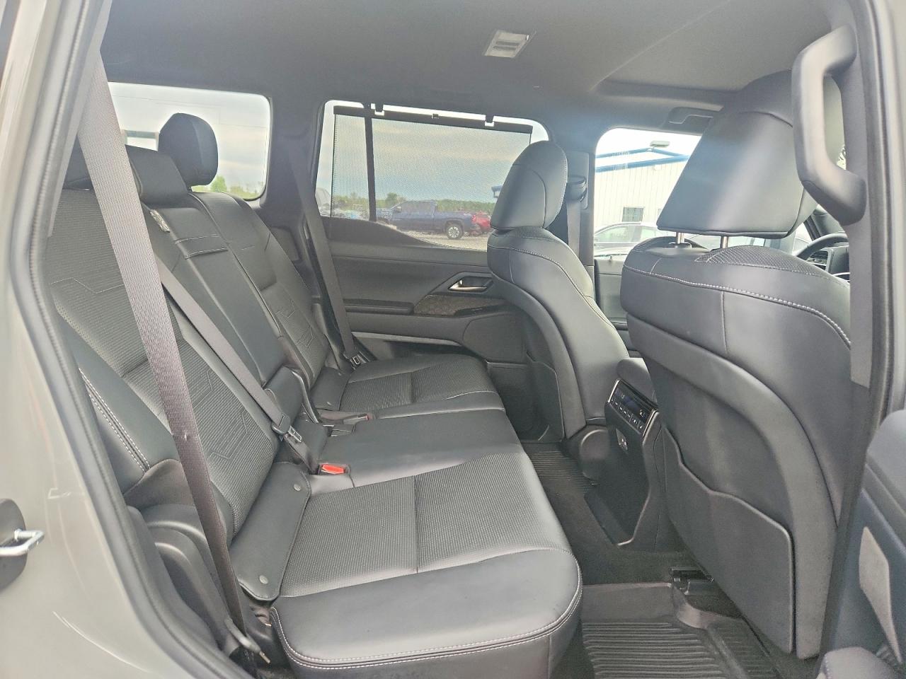 JTJVBCDX8R5017294 · 2024 LEXUS GX 550 · 11/14