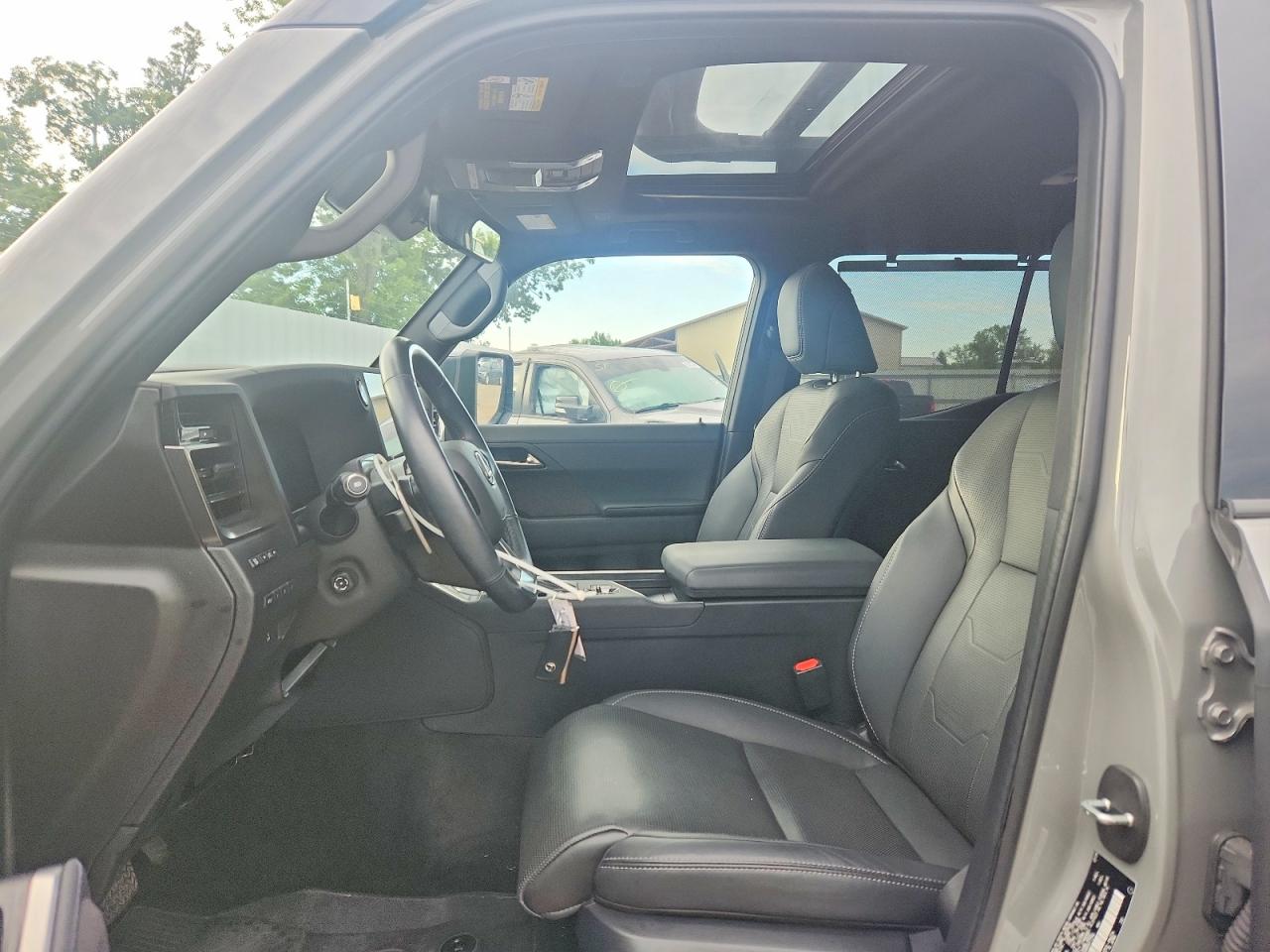 JTJVBCDX8R5017294 · 2024 LEXUS GX 550 · 7/14