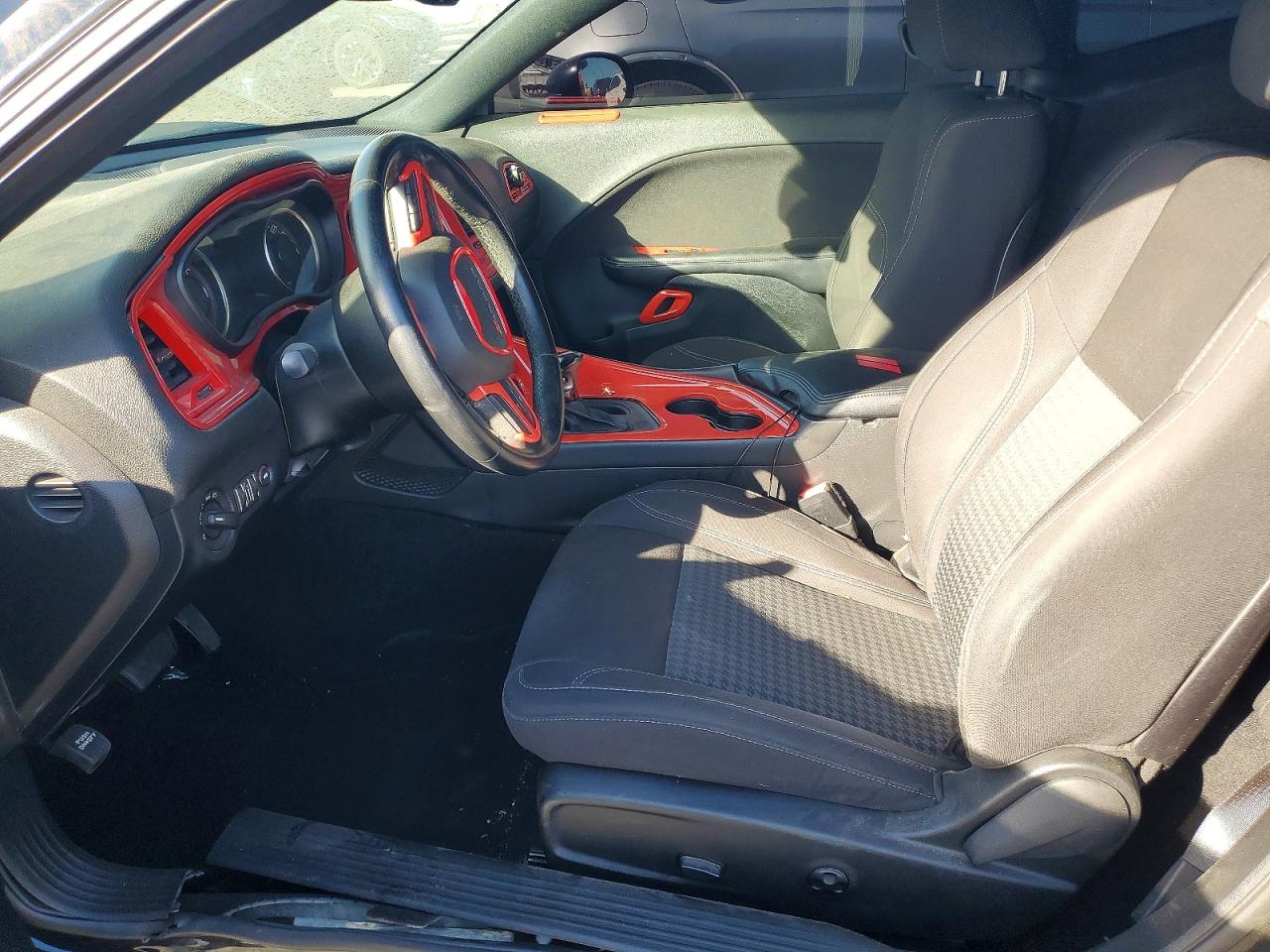2C3CDZAGXKH752096 · 2019 DODGE CHALLENGER · 7/12