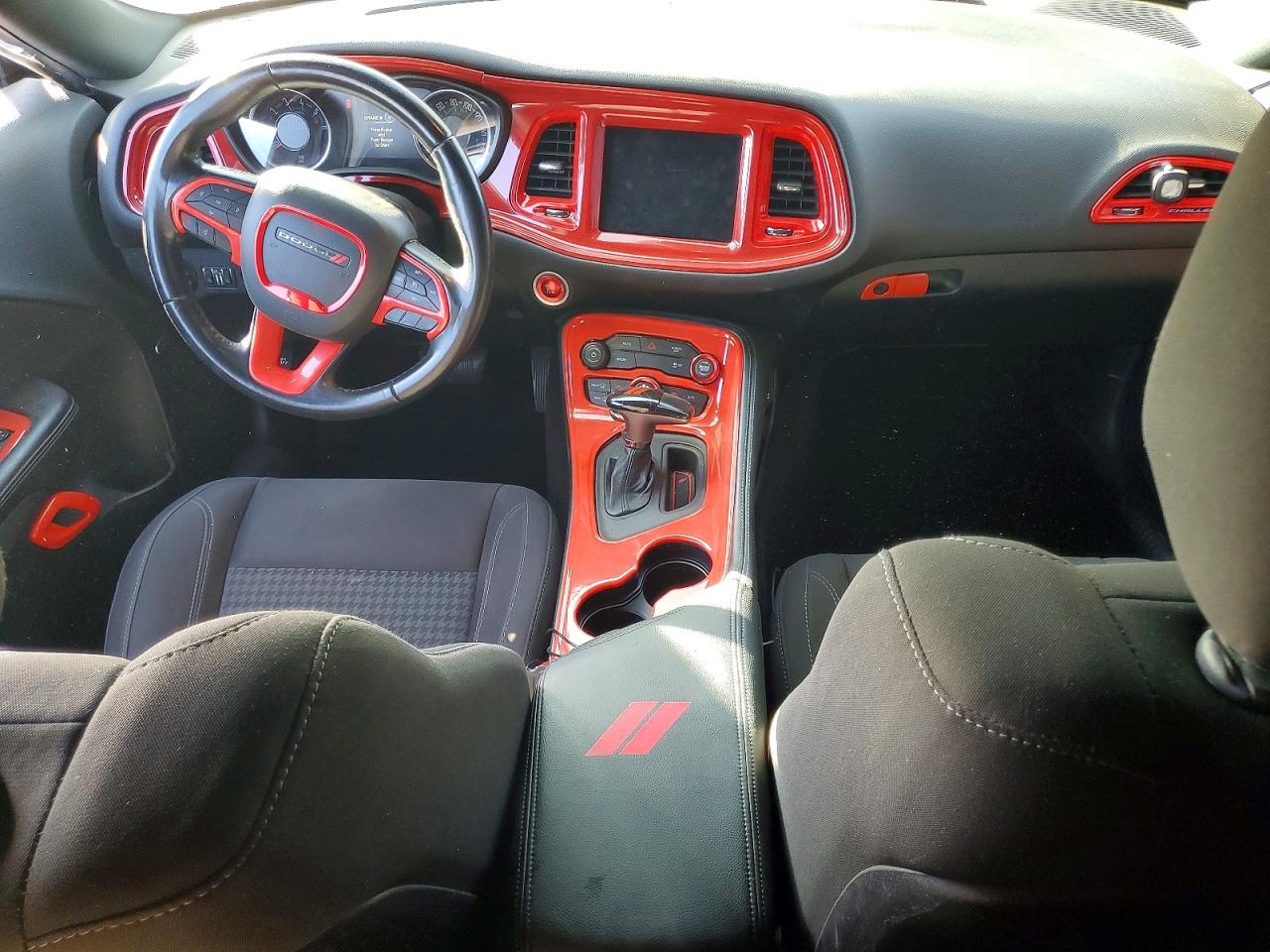 2C3CDZAGXKH752096 · 2019 DODGE CHALLENGER · 8/12