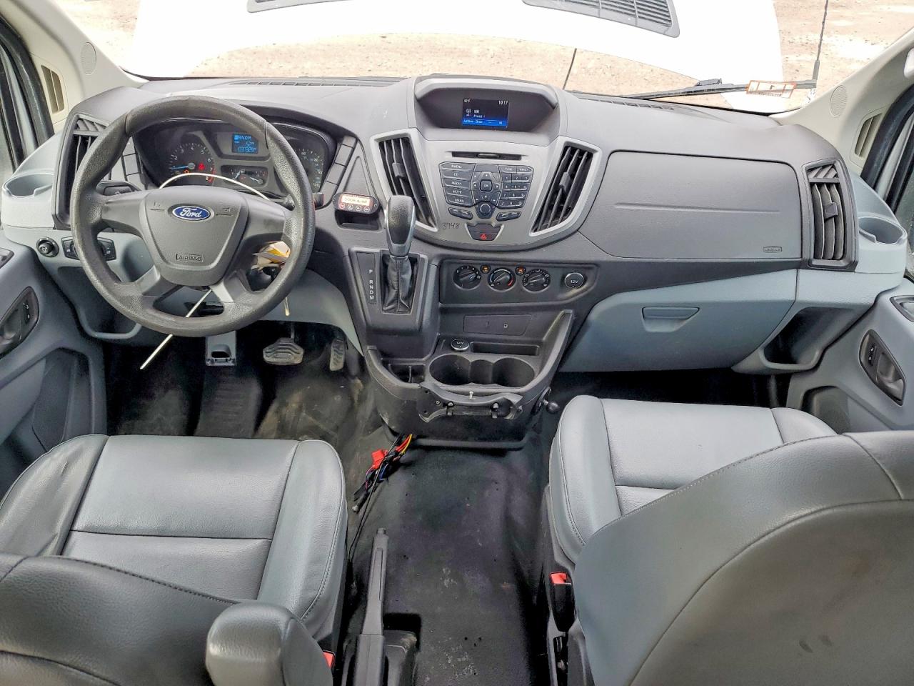 1FDZX2XM4GKB28582 · 2016 FORD TRANSIT · 8/13