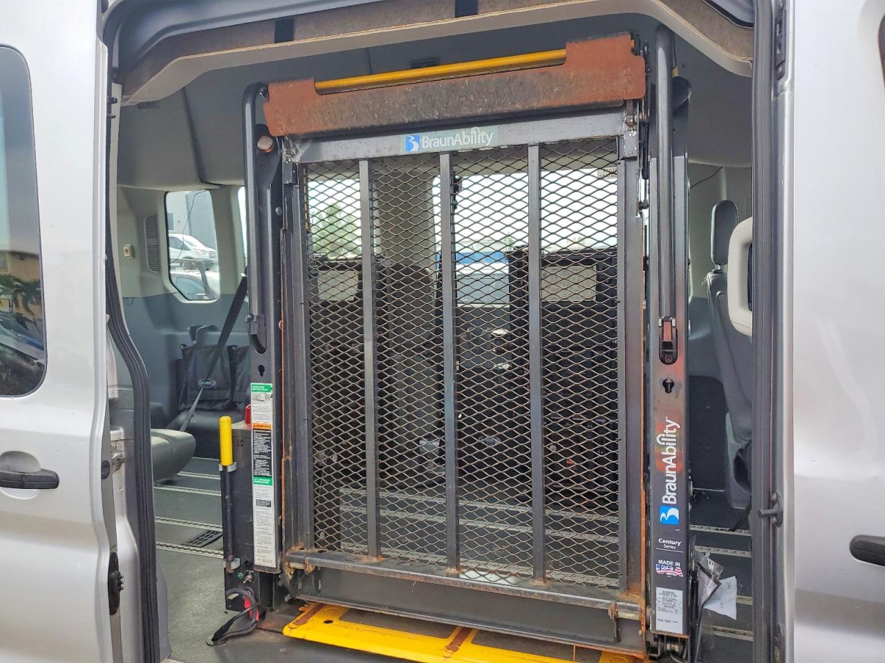 1FDZX2XM4GKB28582 · 2016 FORD TRANSIT · 11/13