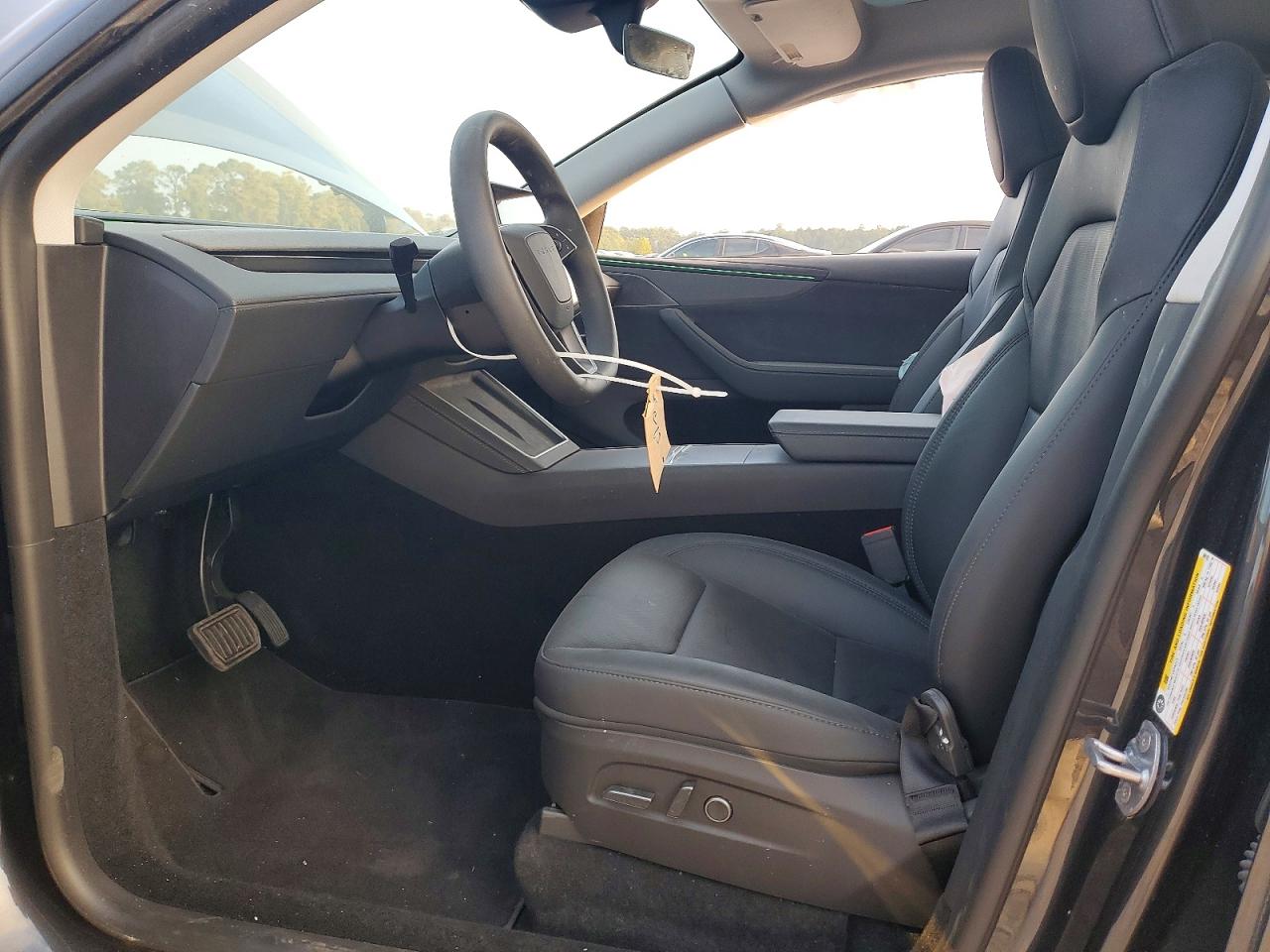7SAYGDEDXTA609183 · 2026 TESLA MODEL Y · 7/14