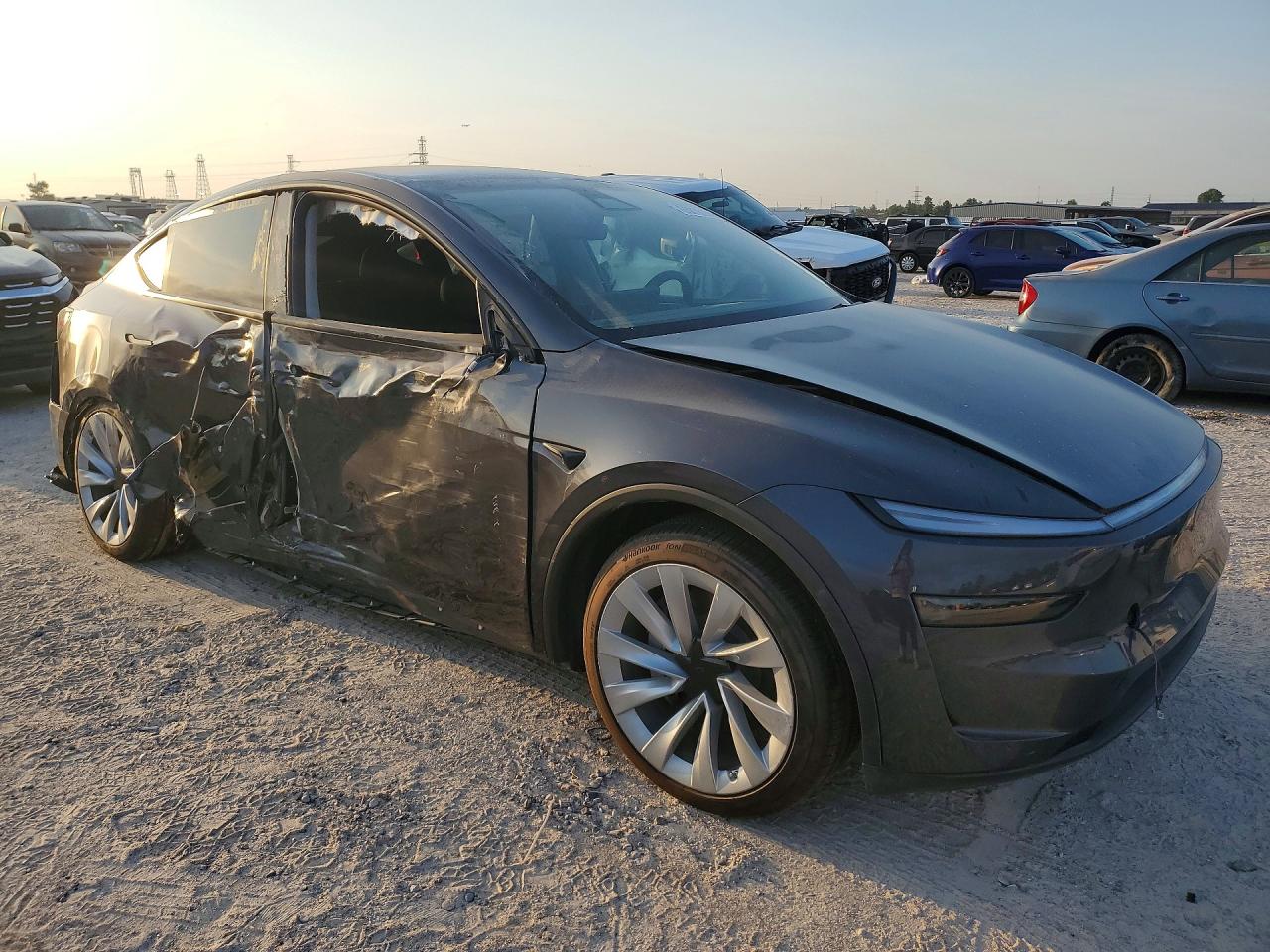 7SAYGDEDXTA609183 · 2026 TESLA MODEL Y · 4/14