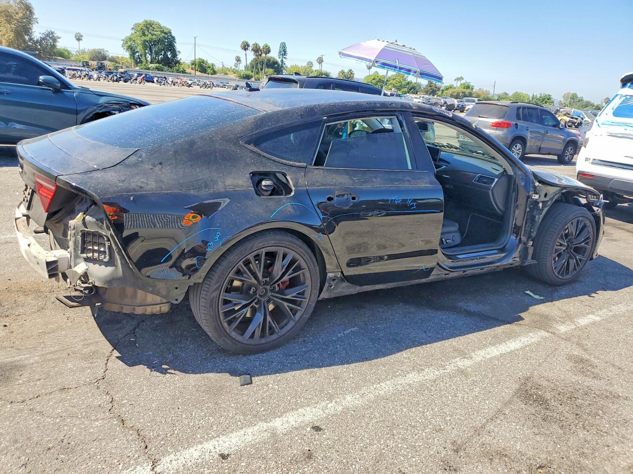 WAU2GAFC1GN004855 · 2016 AUDI A7 · 3/13