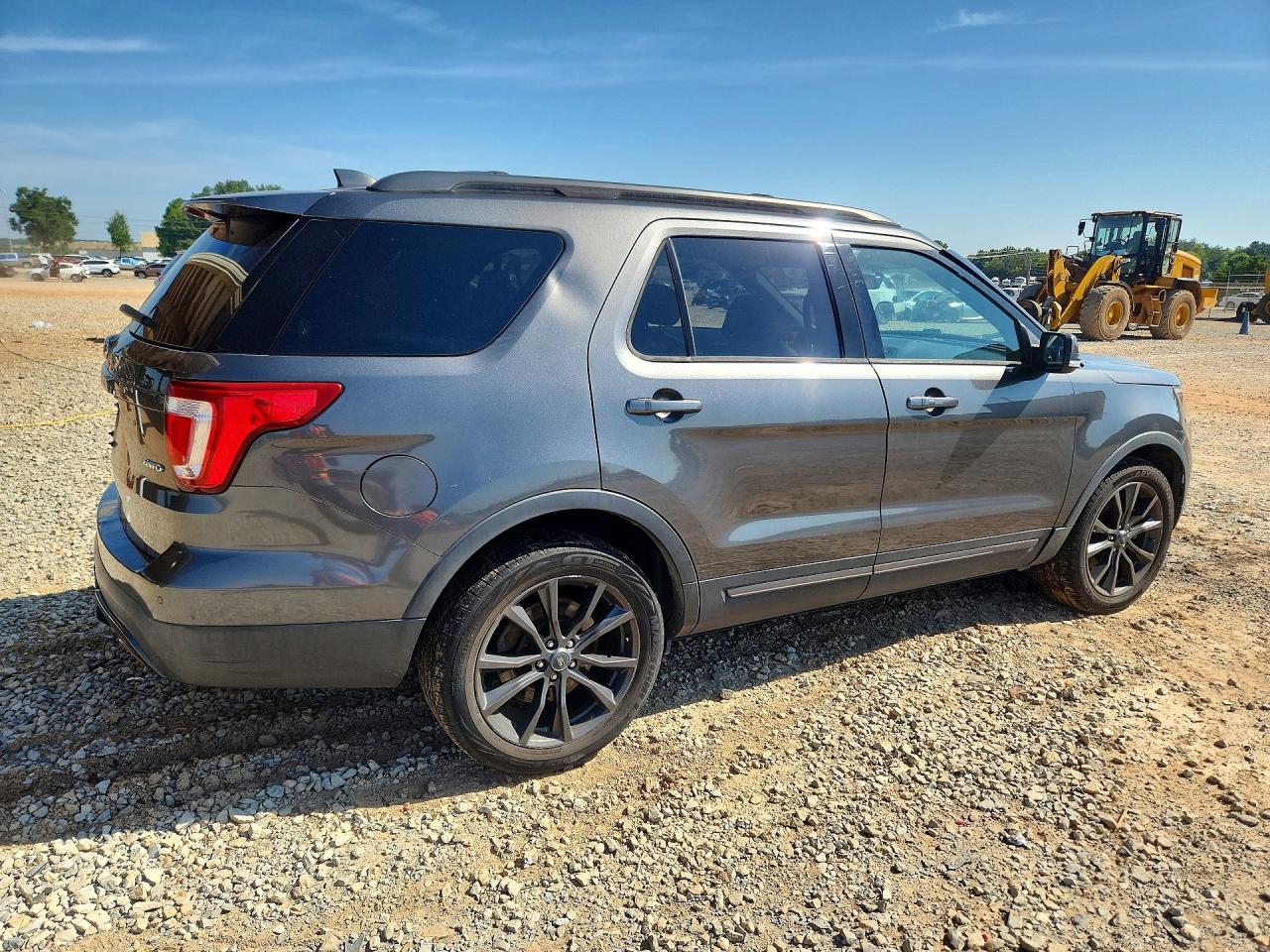 1FM5K8D81HGD03415 · 2017 FORD EXPLORER · 3/13