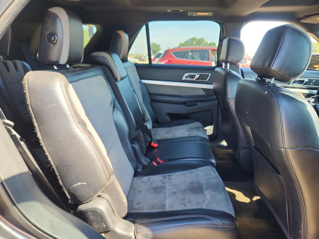 1FM5K8D81HGD03415 · 2017 FORD EXPLORER · 11/13