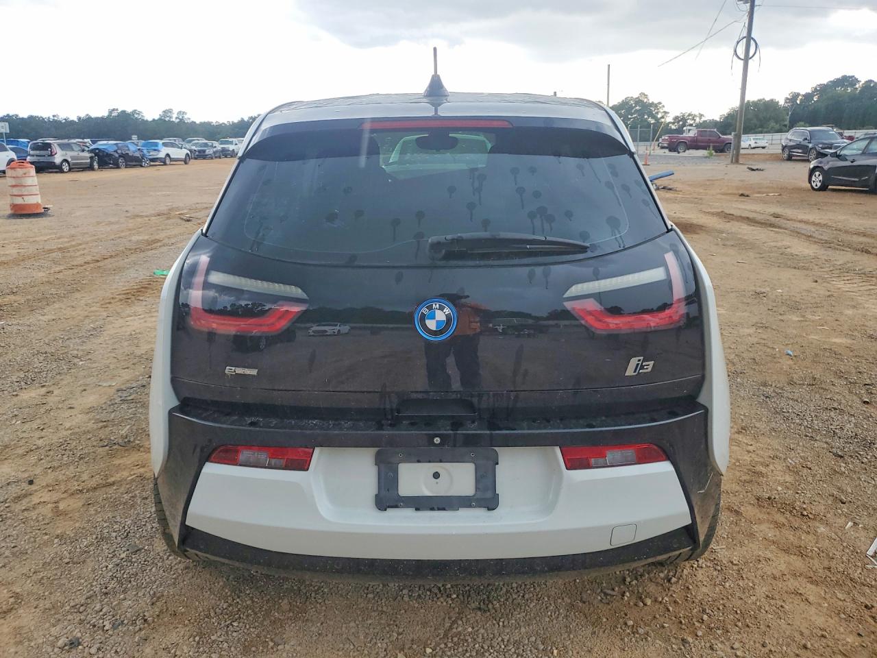 WBY1Z2C58FV286767 · 2015 BMW I3 · 6/12