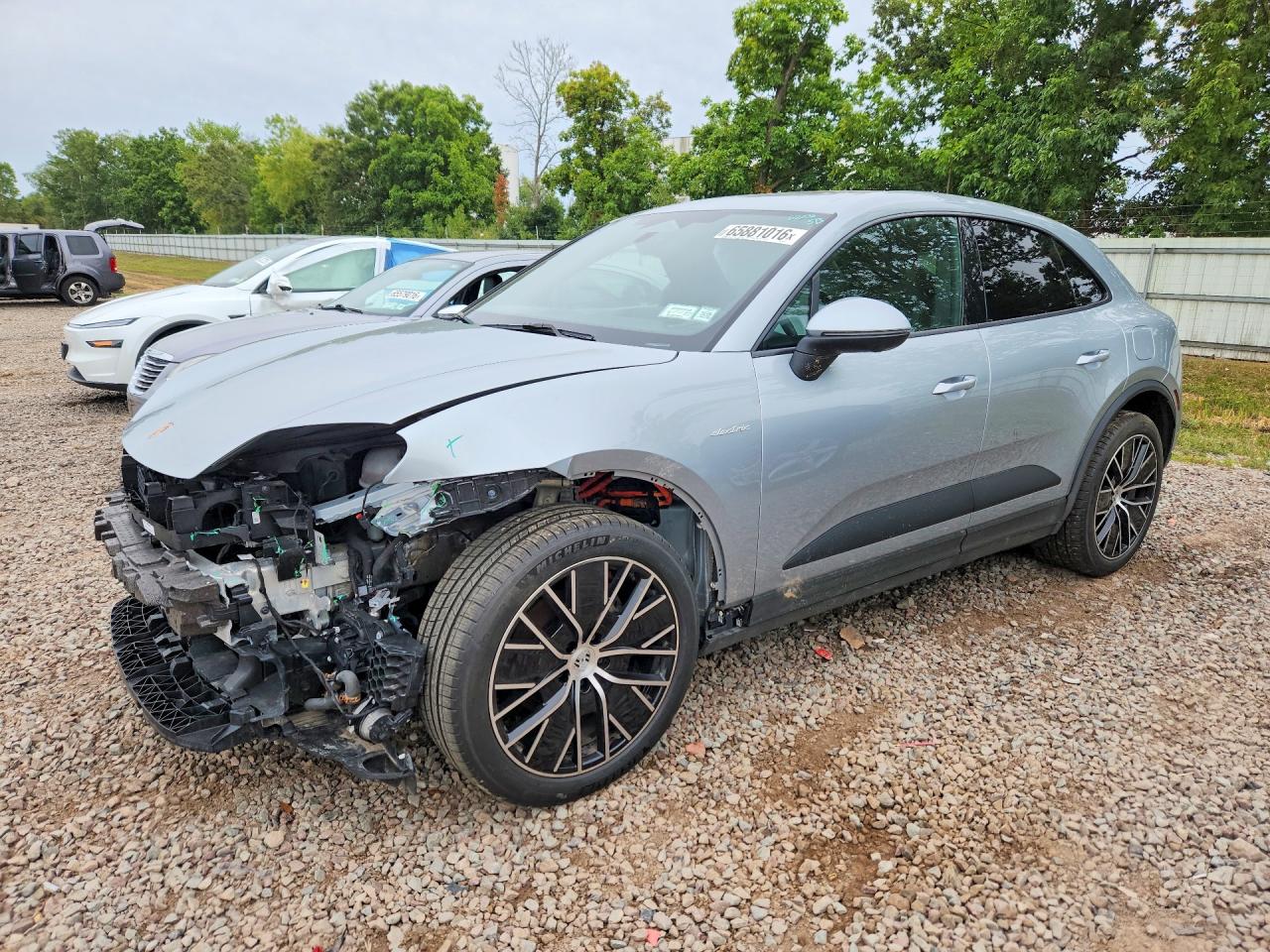 2024 PORSCHE MACAN