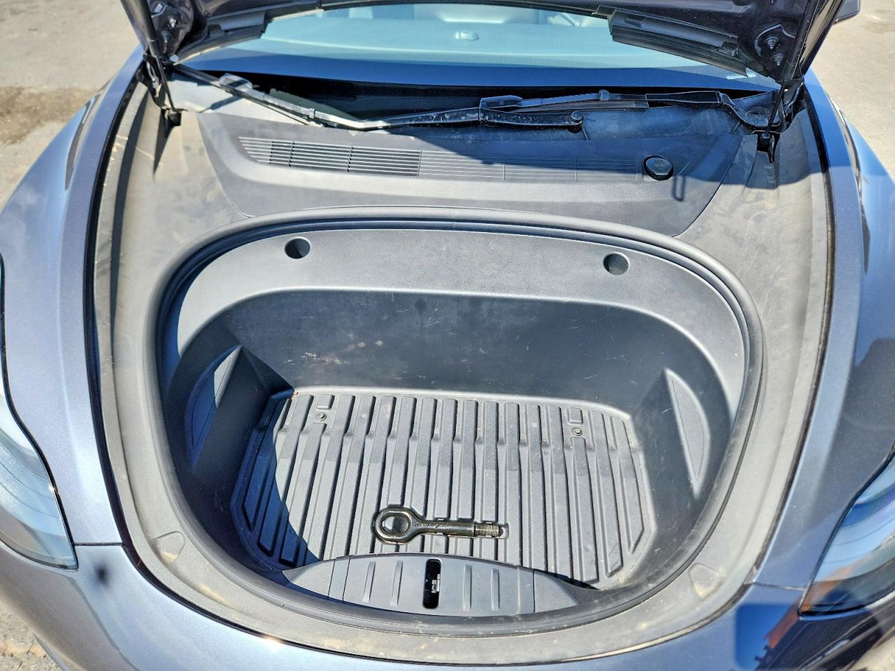 5YJ3E1EB8PF637387 · 2023 TESLA MODEL 3 · 11/12