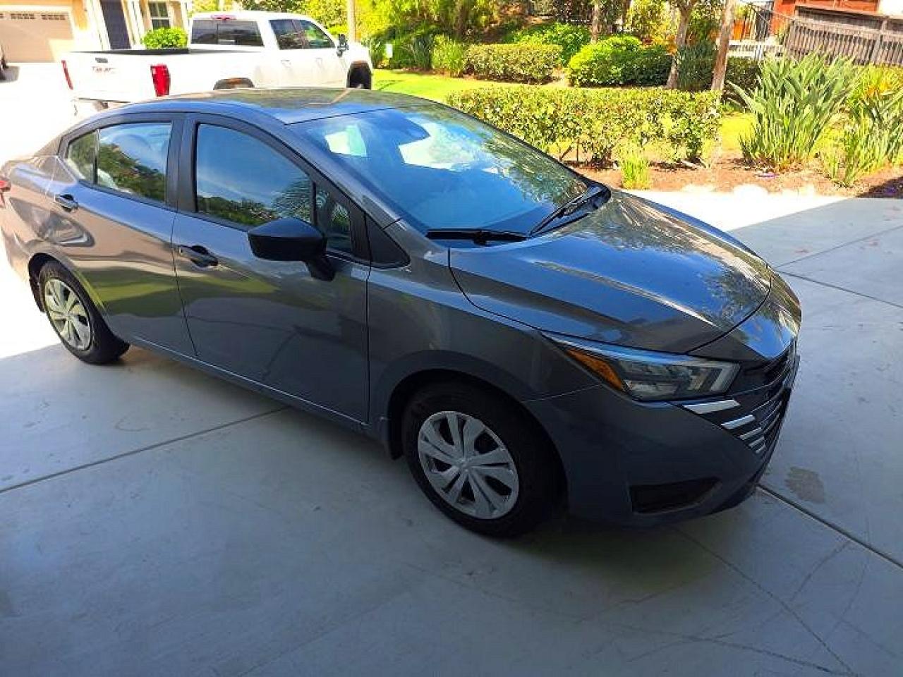 3N1CN8DV2SL880100 · 2025 NISSAN VERSA