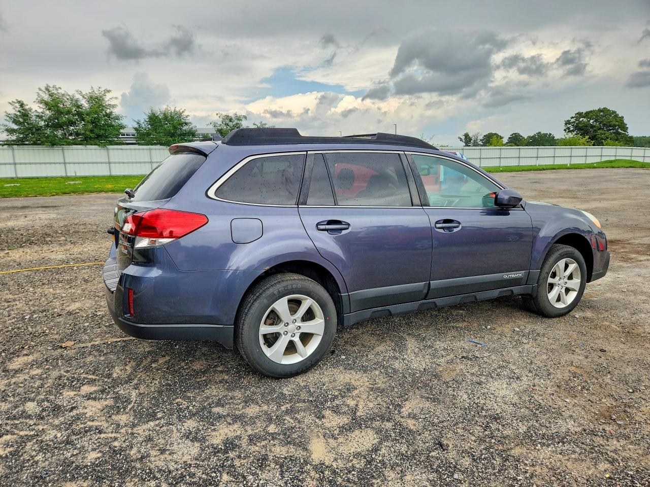4S4BRBCC7E3217613 · 2014 SUBARU OUTBACK · 3/13