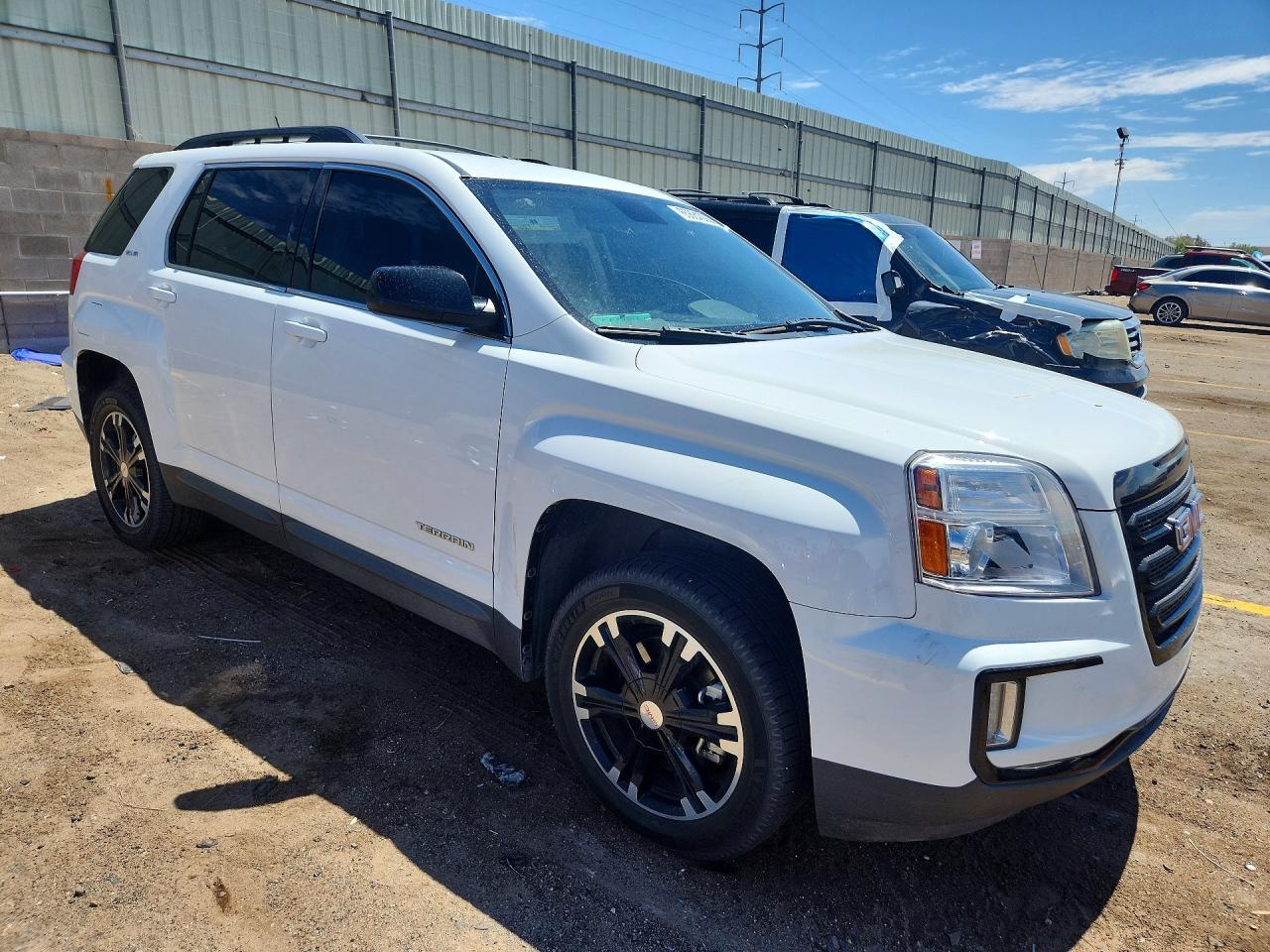 2GKFLTE32H6104096 · 2017 GMC TERRAIN · 4/13