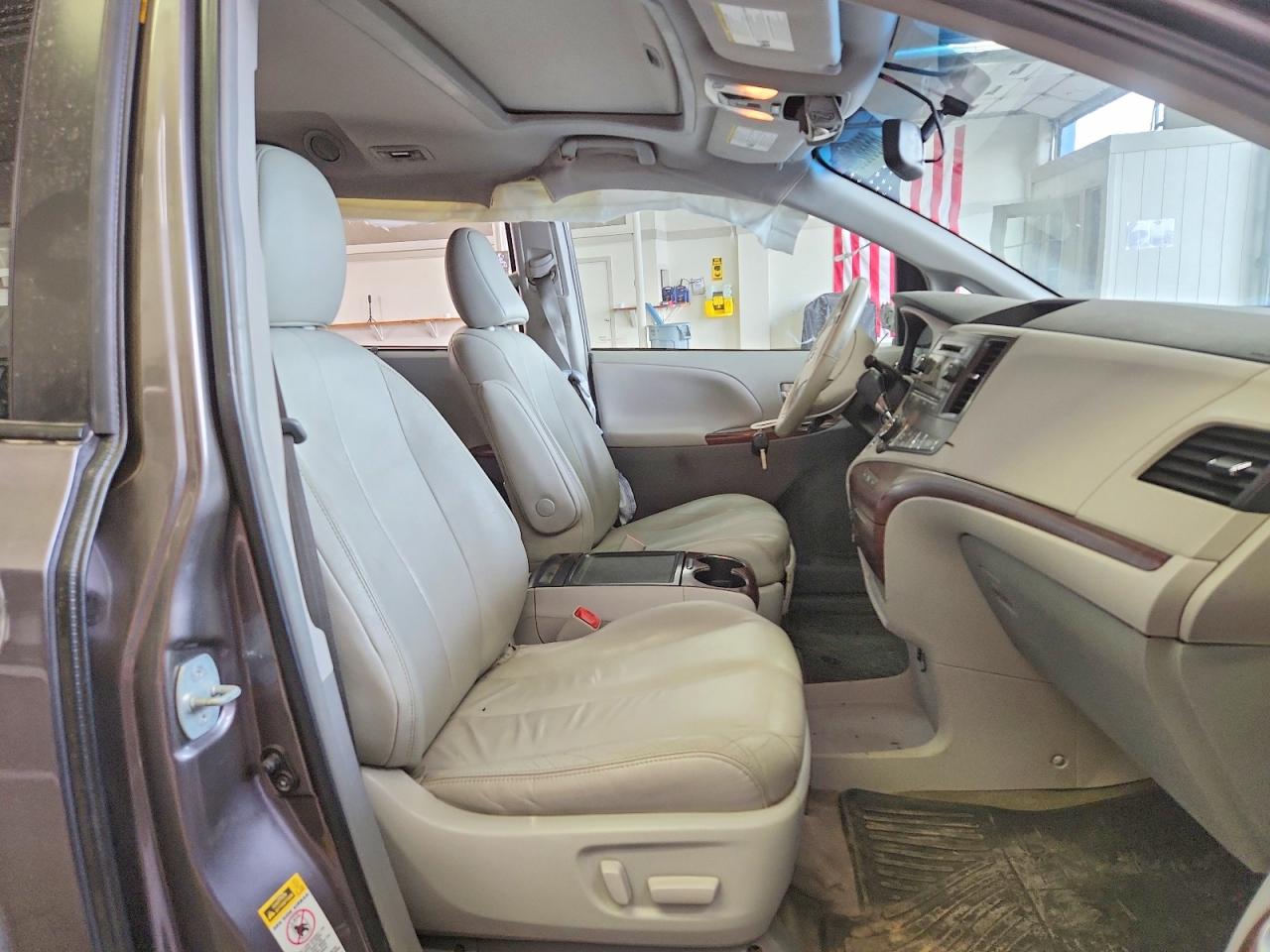 5TDYK3DCXES522402 · 2014 TOYOTA SIENNA · 7/13