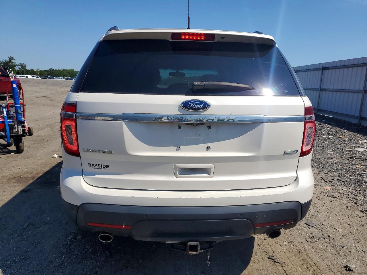 1FM5K8F86FGA56483 · 2015 FORD EXPLORER · 6/13