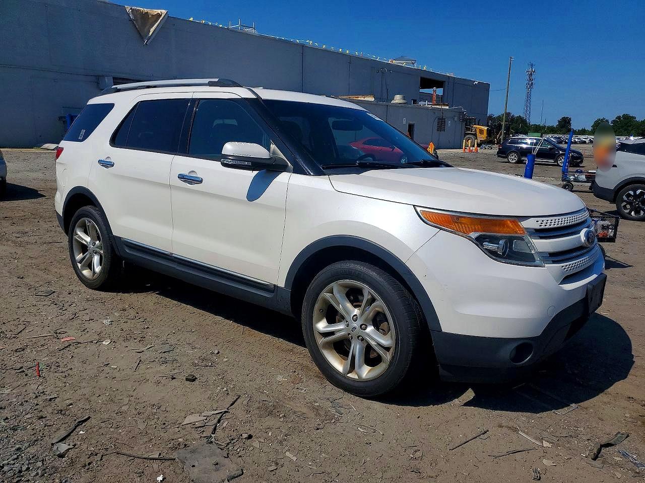 1FM5K8F86FGA56483 · 2015 FORD EXPLORER · 4/13