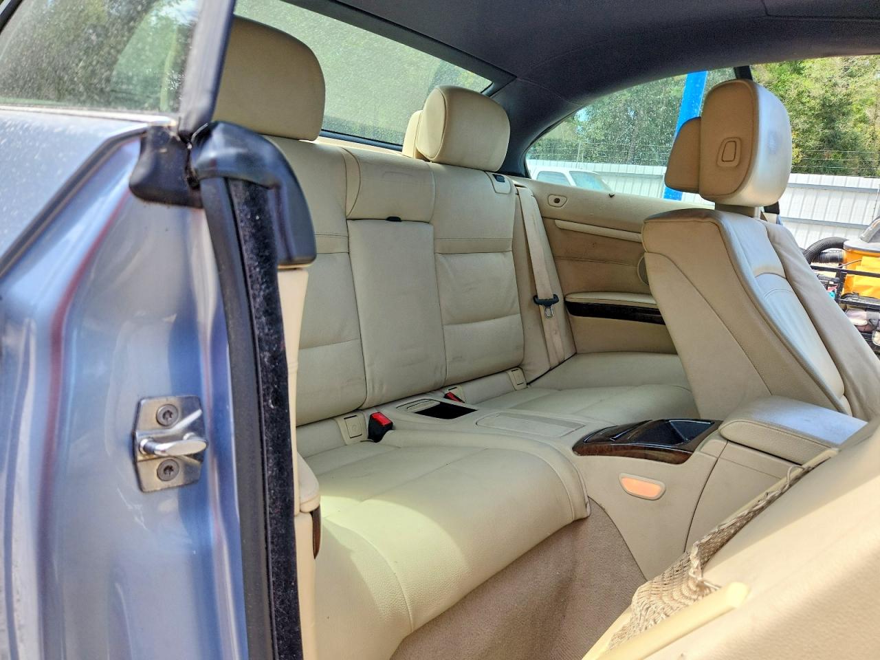 WBAWL1C55APX27381 · 2010 BMW 328 · 10/12