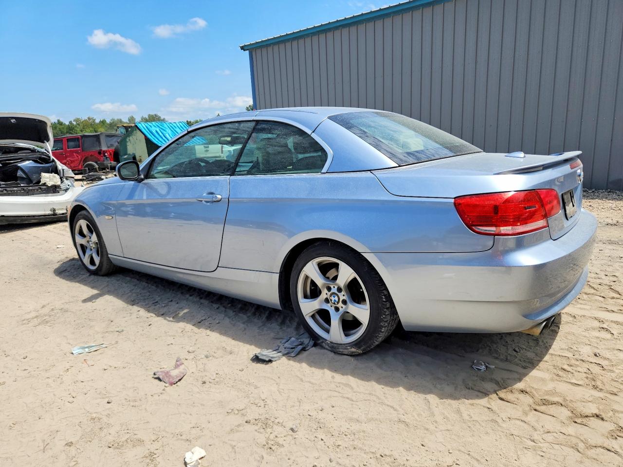 WBAWL1C55APX27381 · 2010 BMW 328 · 2/12