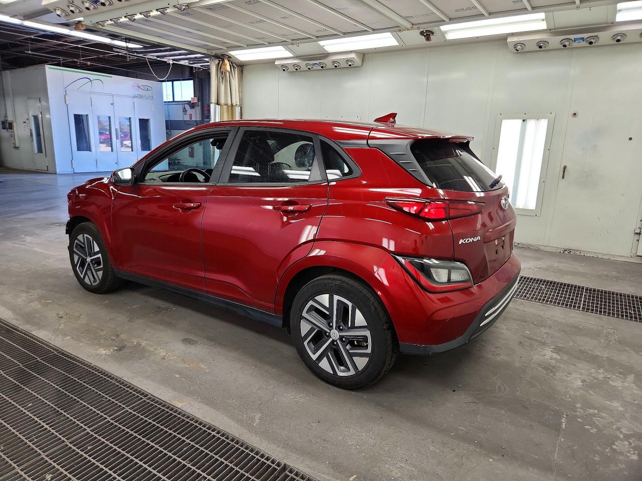 KM8K33AG2PU183462 · 2023 HYUNDAI KONA · 2/13