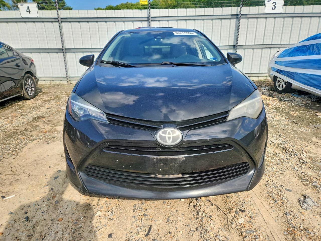 2T1BURHE1JC016233 · 2018 TOYOTA COROLLA · 5/12