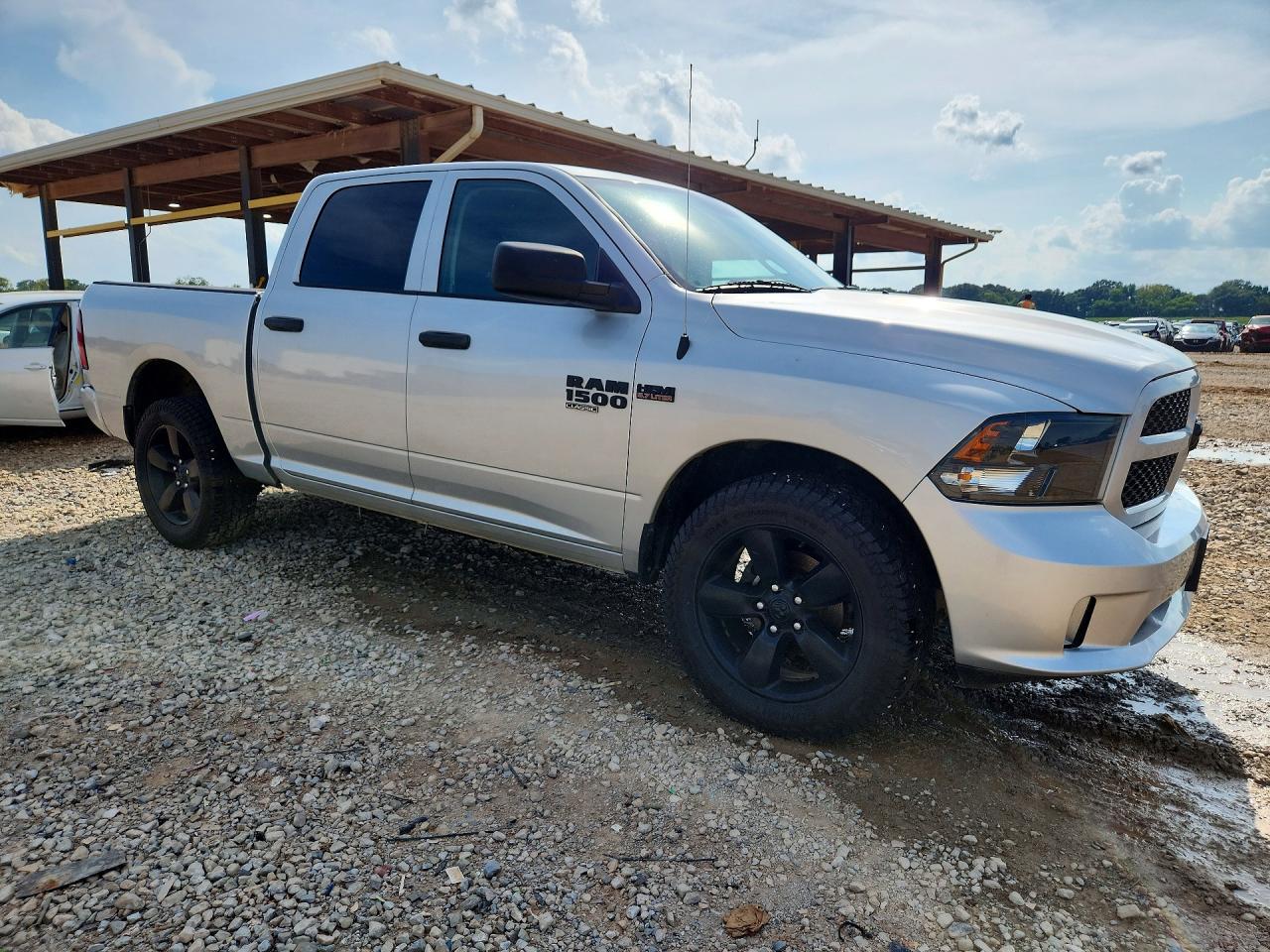 1C6RR7KT0KS548558 · 2019 RAM 1500 CLASSIC · 4/13