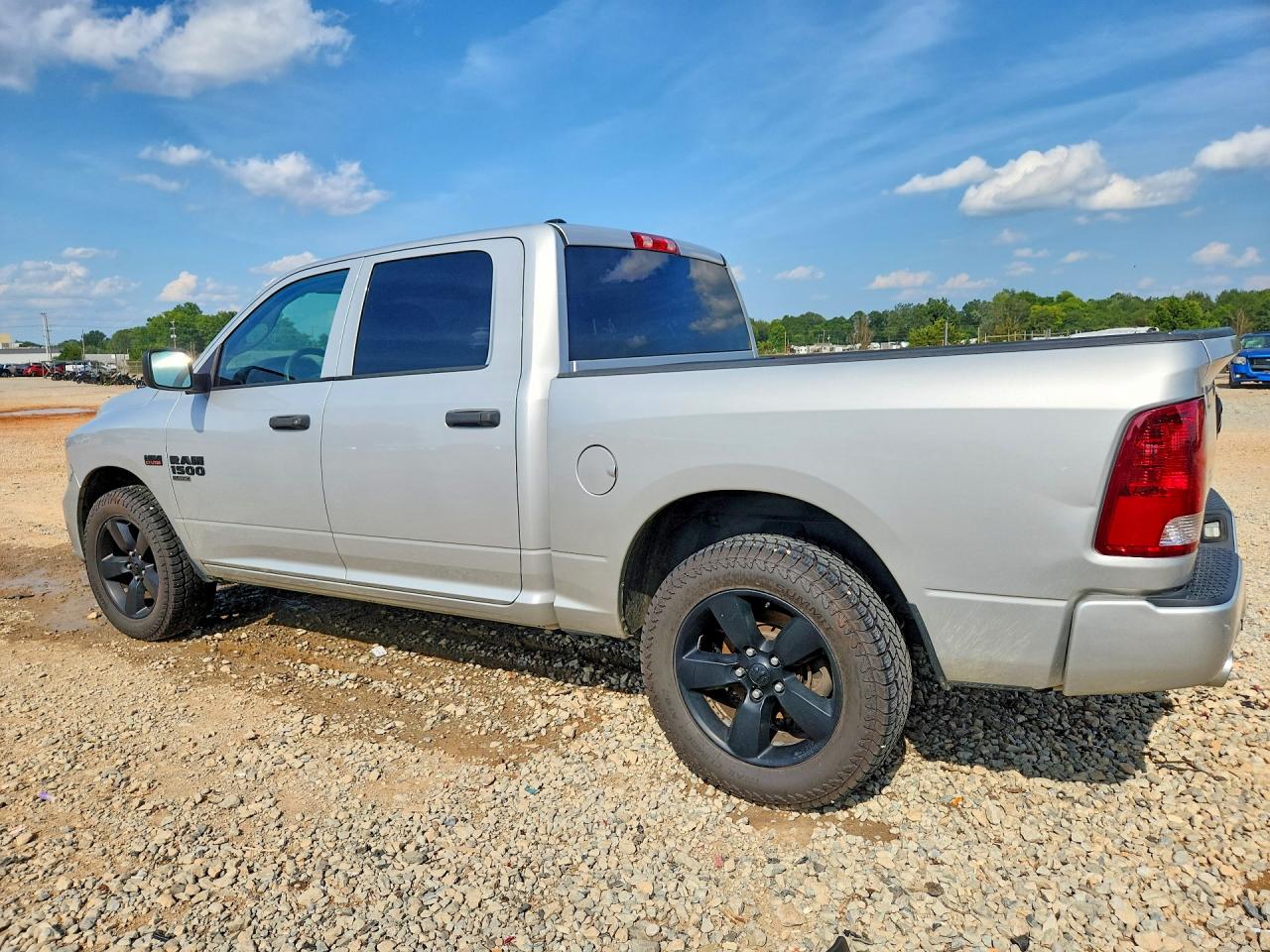 1C6RR7KT0KS548558 · 2019 RAM 1500 CLASSIC · 2/13
