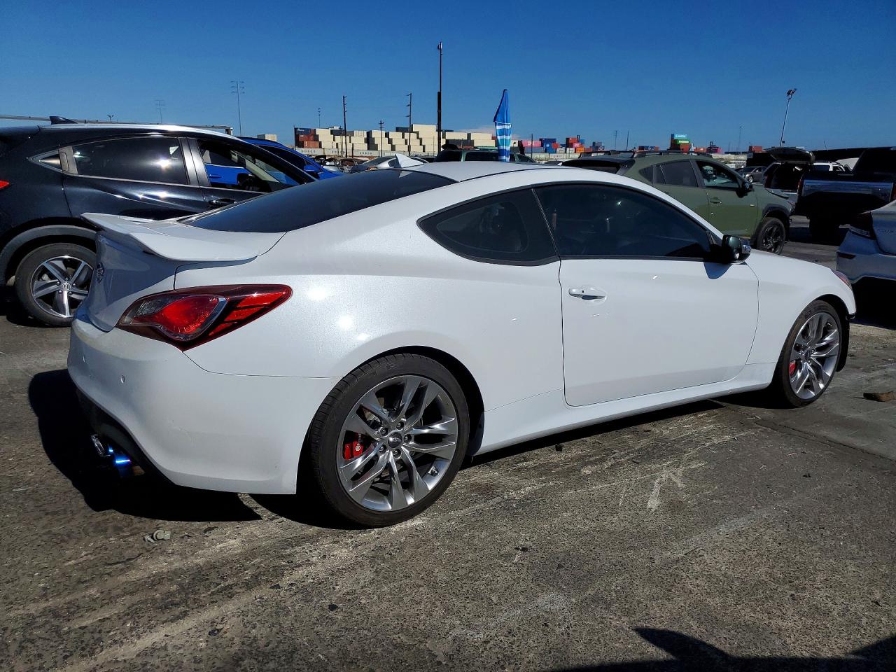KMHHU6KJ5FU127503 · 2015 HYUNDAI GENESIS COUPE · 3/13