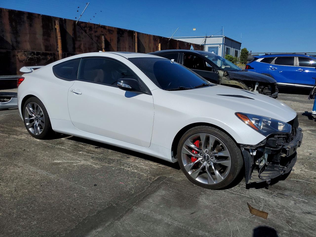 KMHHU6KJ5FU127503 · 2015 HYUNDAI GENESIS COUPE · 4/13