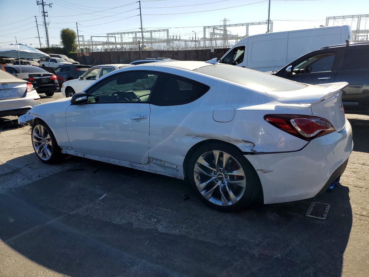 KMHHU6KJ5FU127503 · 2015 HYUNDAI GENESIS COUPE · 2/13