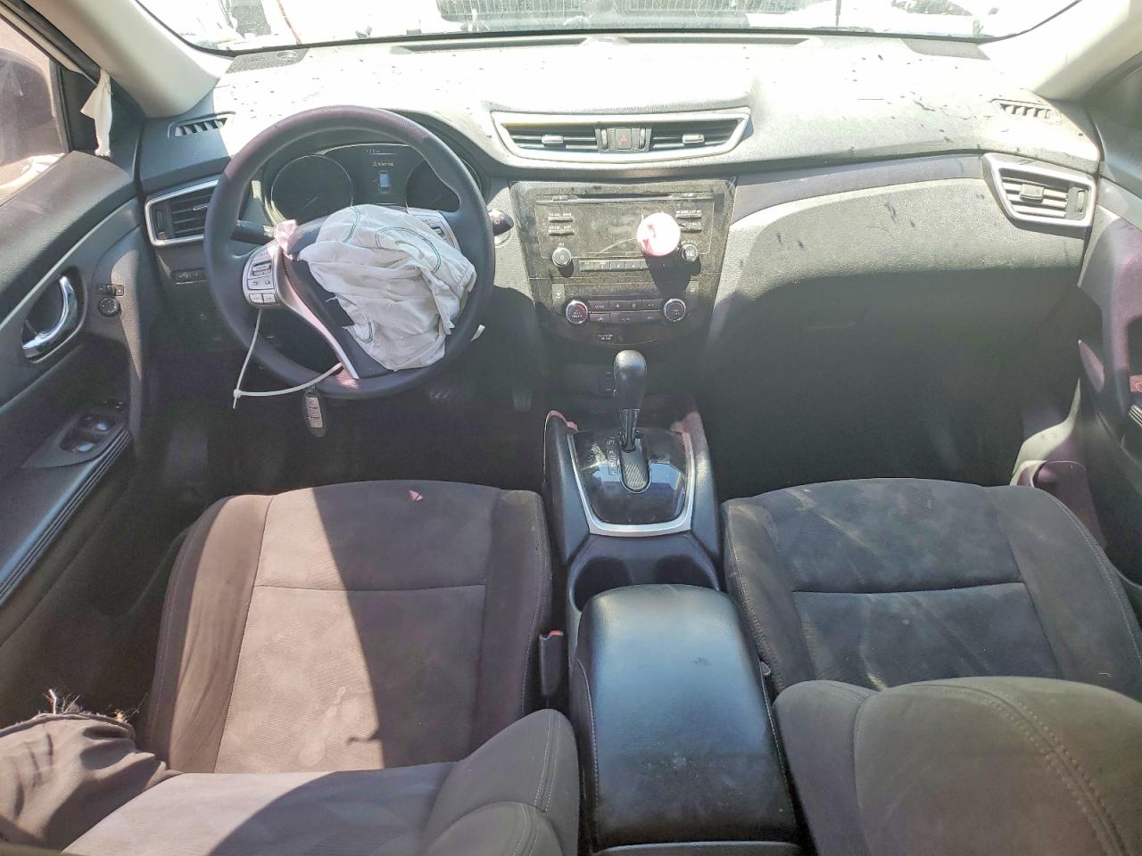 KNMAT2MV0GP636027 · 2016 NISSAN ROGUE · 8/13