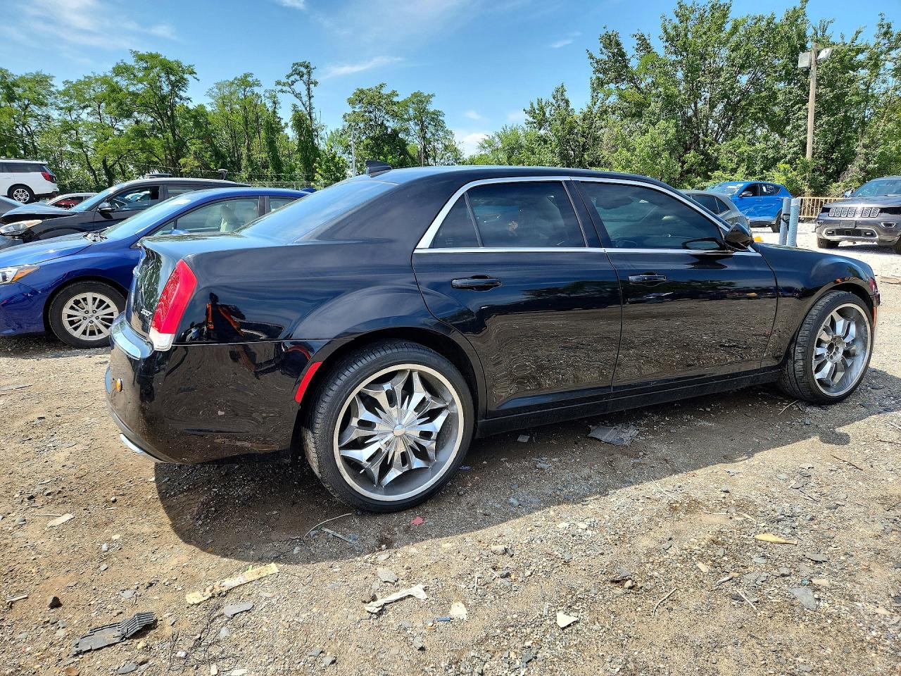 2C3CCARG1FH923221 · 2015 CHRYSLER 300 · 3/12