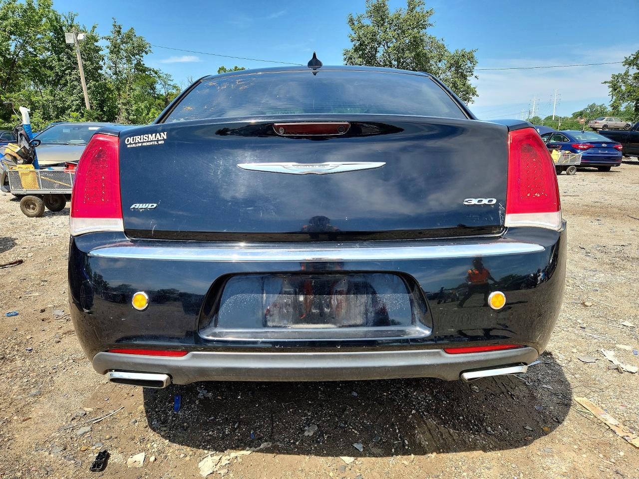 2C3CCARG1FH923221 · 2015 CHRYSLER 300 · 6/12