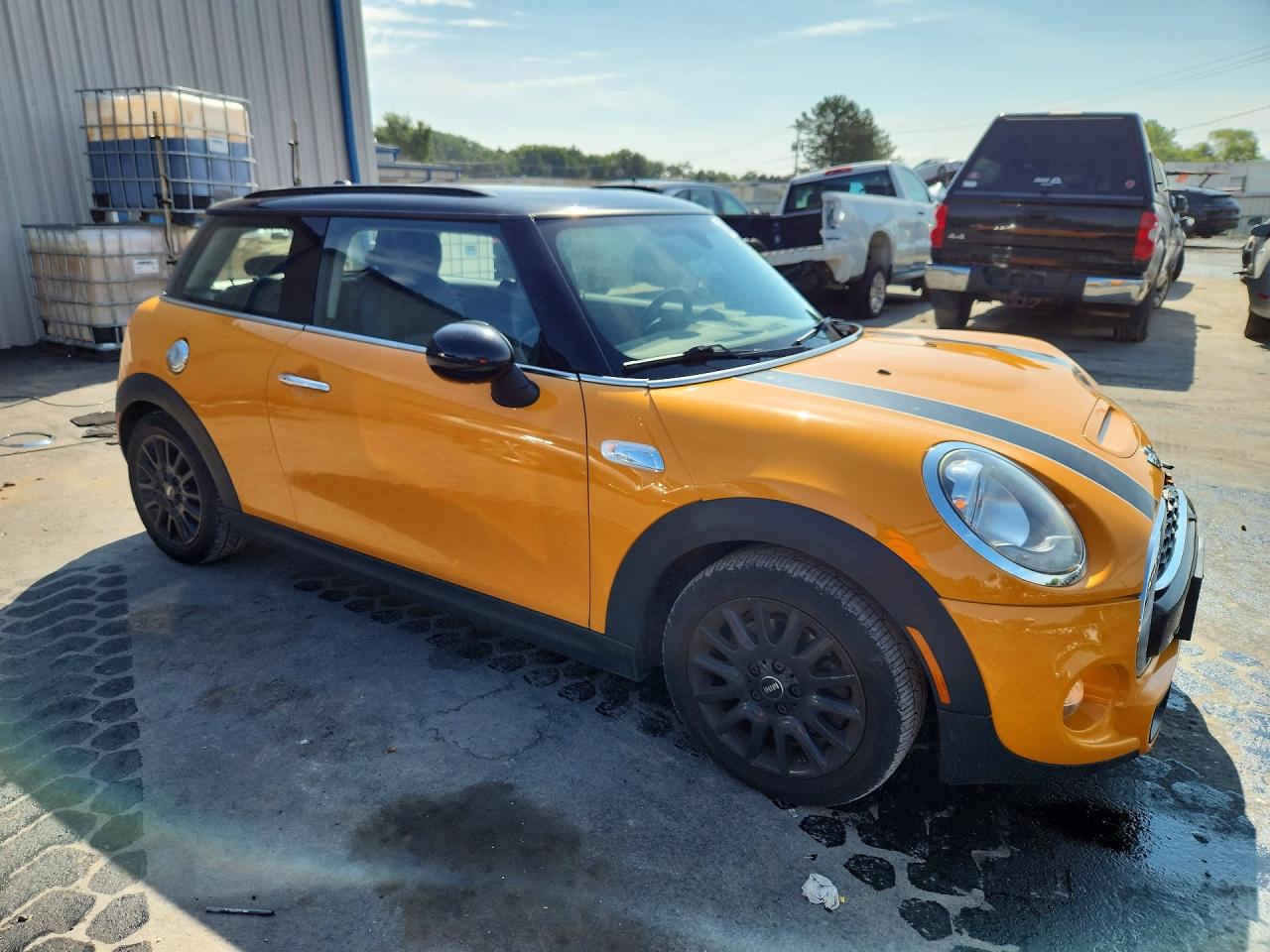 WMWXP7C51J2A48817 · 2018 MINI COOPER · 4/12