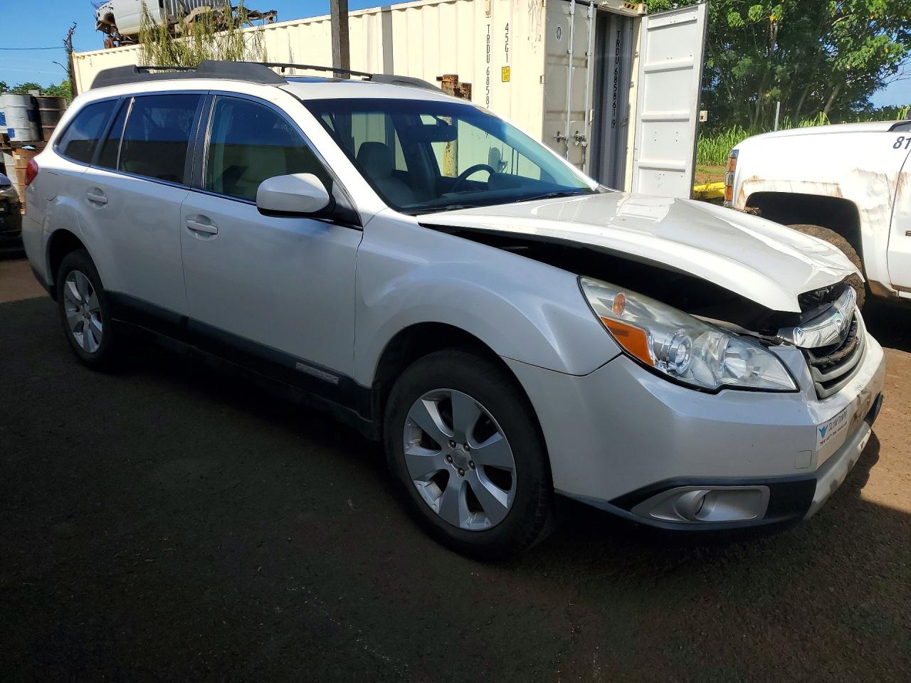 4S4BRBLC1B3418208 · 2011 SUBARU OUTBACK · 4/13