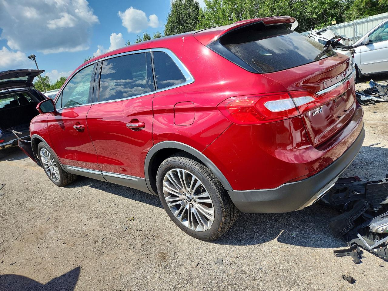 2LMPJ8LR4GBL67142 · 2016 LINCOLN MKX · 2/13