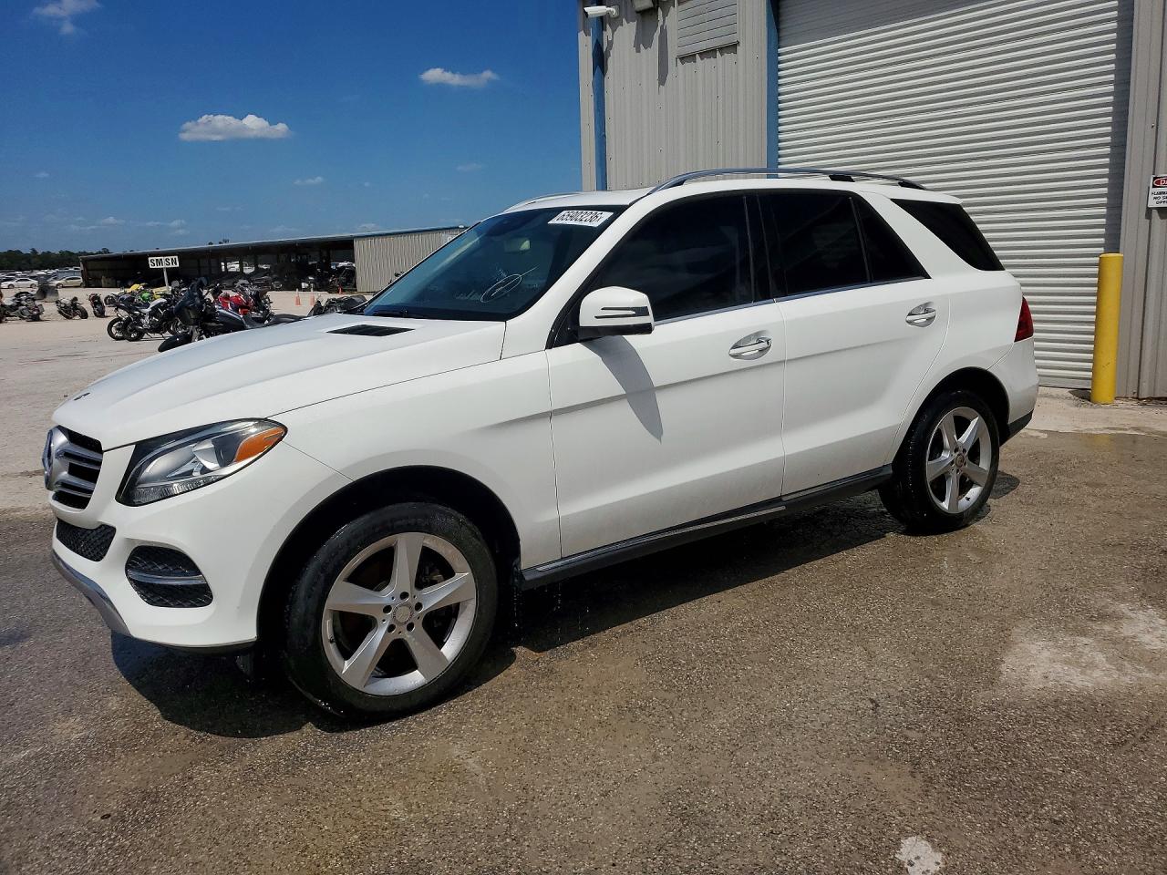 4JGDA5JB3GA731212 · 2016 MERCEDES-BENZ GLE
