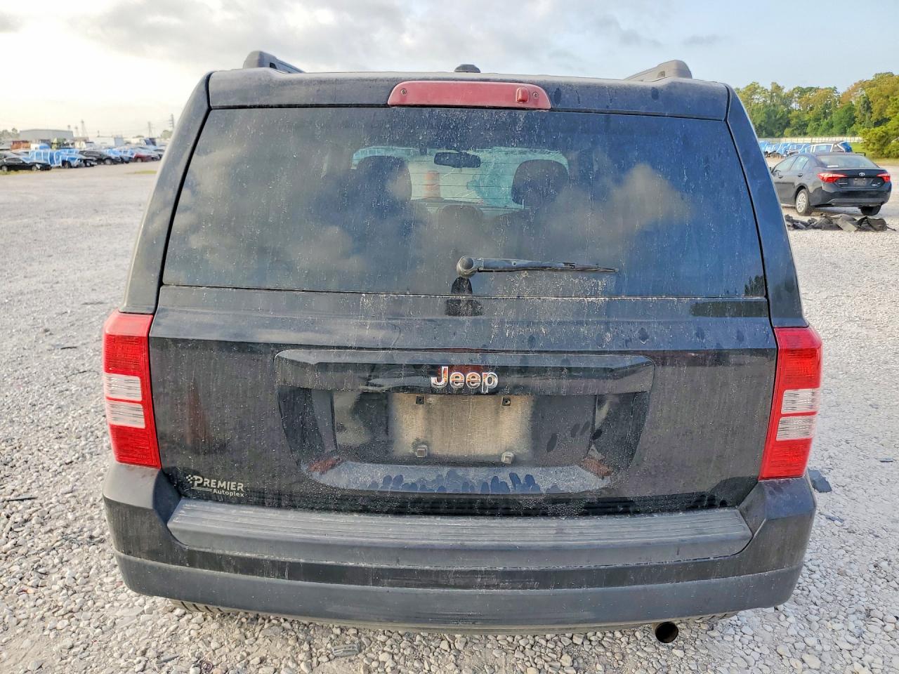 1C4NJPBB8HD208013 · 2017 JEEP PATRIOT · 6/13