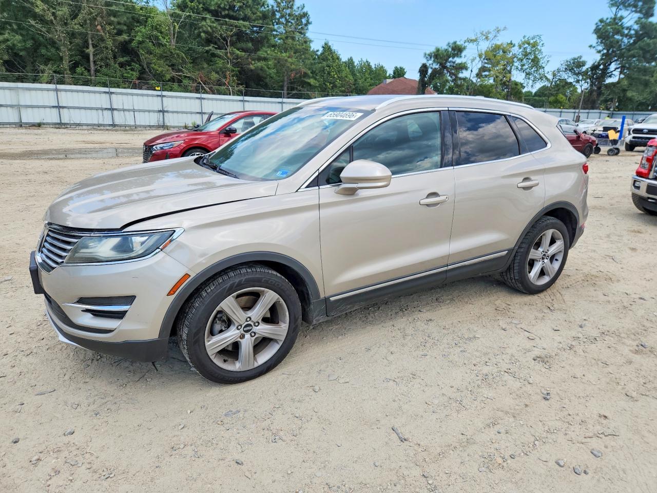 5LMCJ2A9XFUJ04377 · 2015 LINCOLN MKC