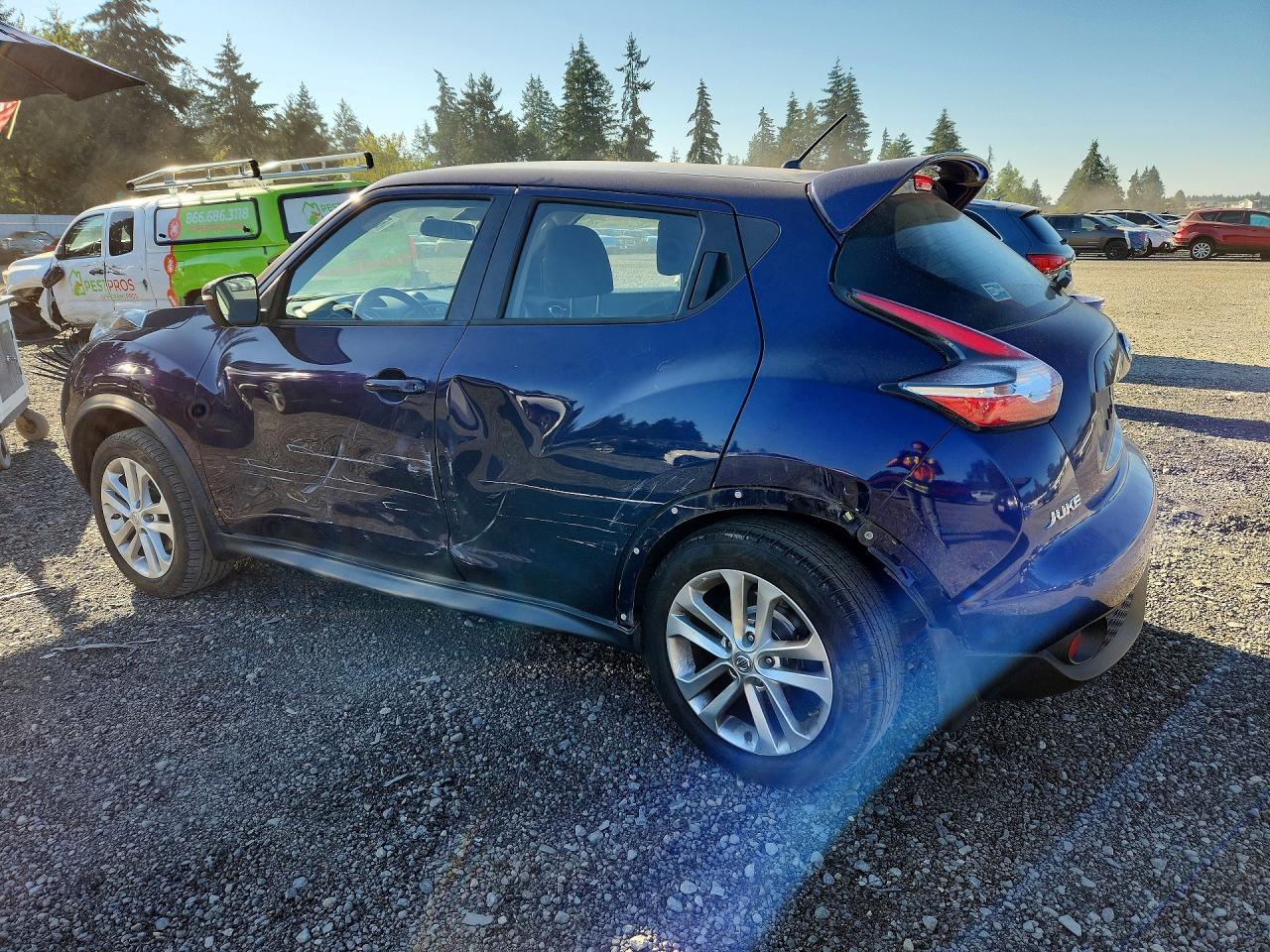JN8AF5MV8HT751240 · 2017 NISSAN JUKE · 2/13