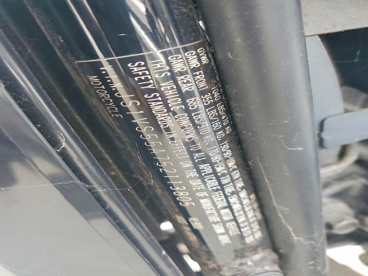 JS1VS55A752113805 · 2005 SUZUKI C50 · 9/9