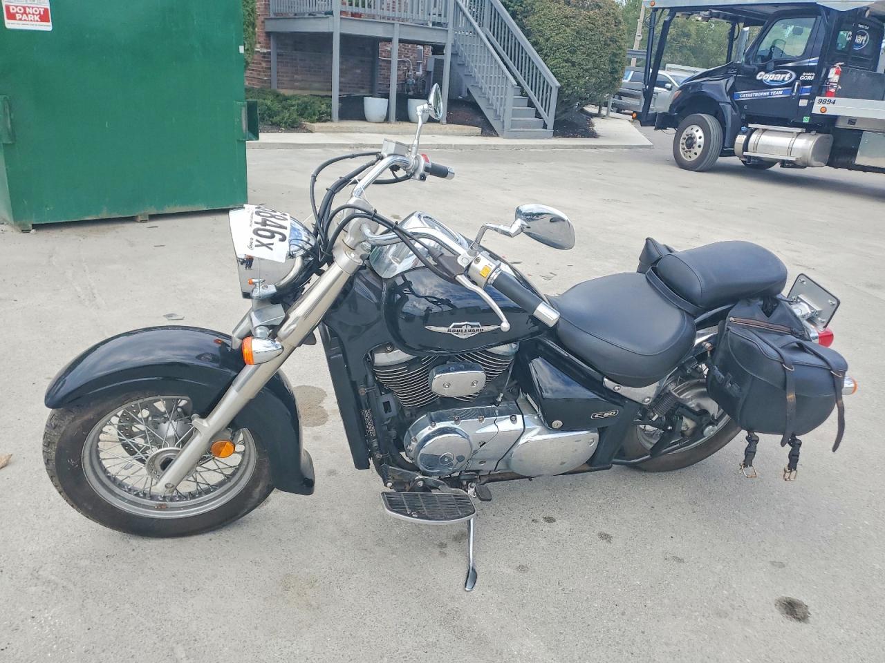 JS1VS55A752113805 · 2005 SUZUKI C50 · 3/9