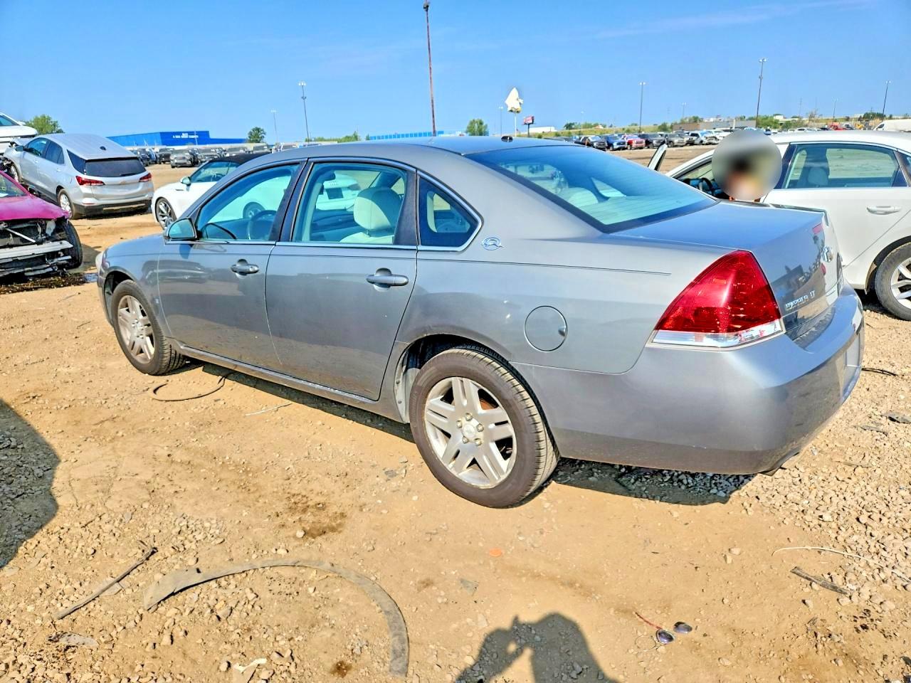 2G1WC583681261669 · 2008 CHEVROLET IMPALA · 2/12