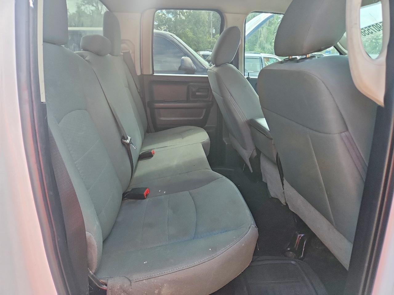 1C6RR7FTXJS233453 · 2018 RAM 1500 · 10/12