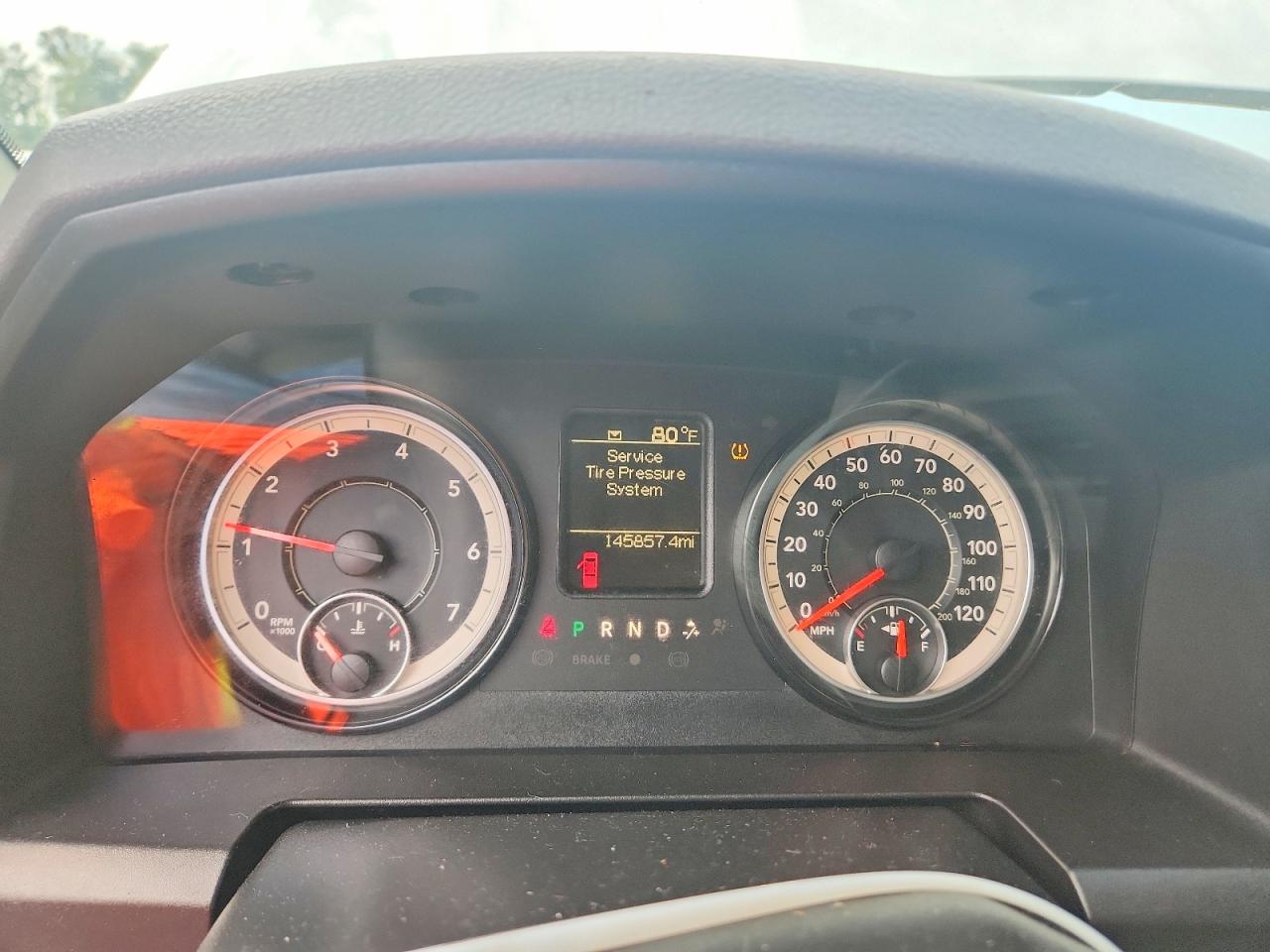 1C6RR7FTXJS233453 · 2018 RAM 1500 · 9/12