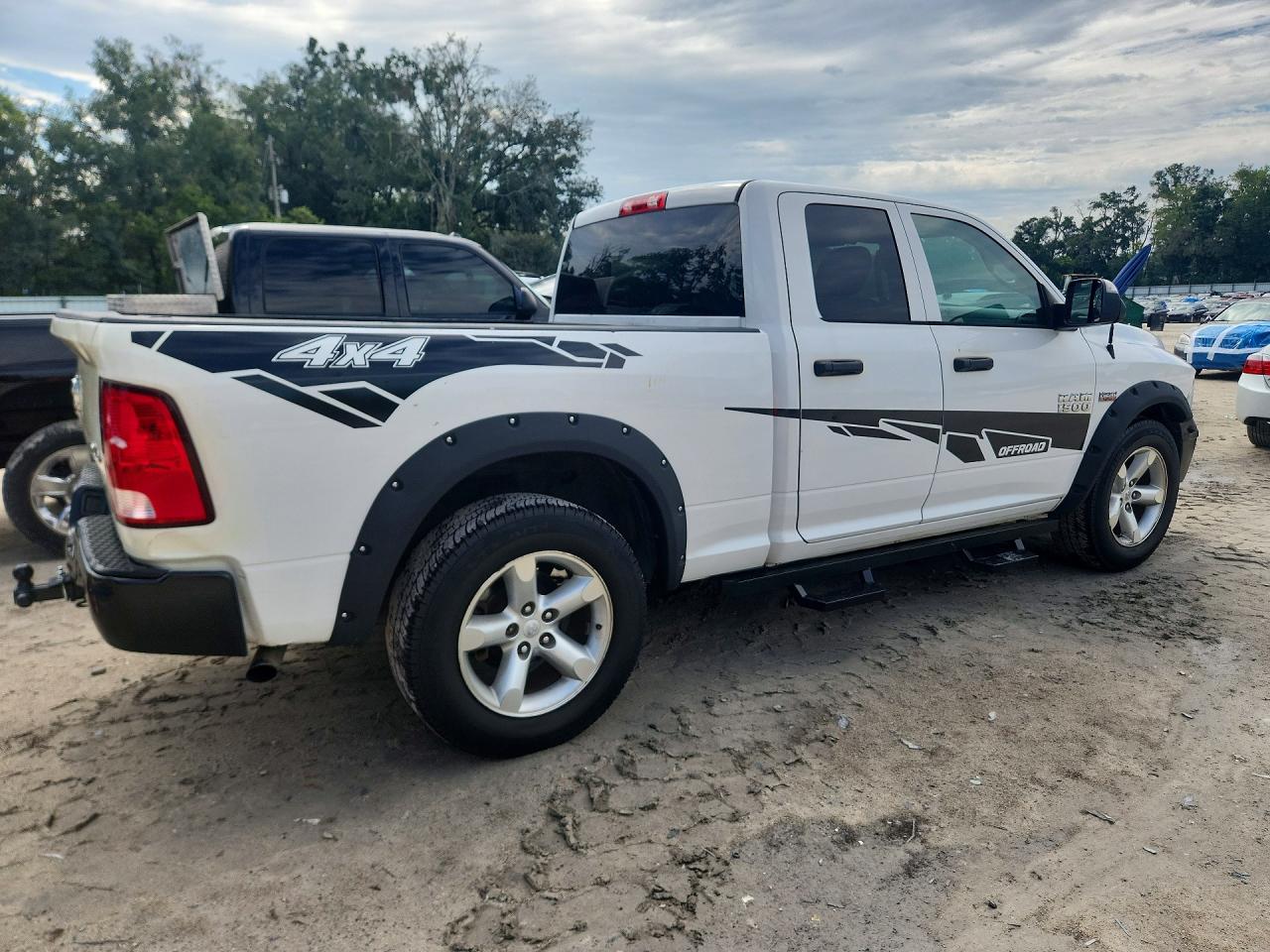 1C6RR7FTXJS233453 · 2018 RAM 1500 · 3/12